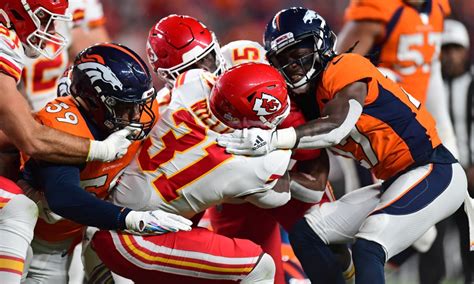 PHOTOS: Denver Broncos take down Kansas City Chiefs in NFL Week 7